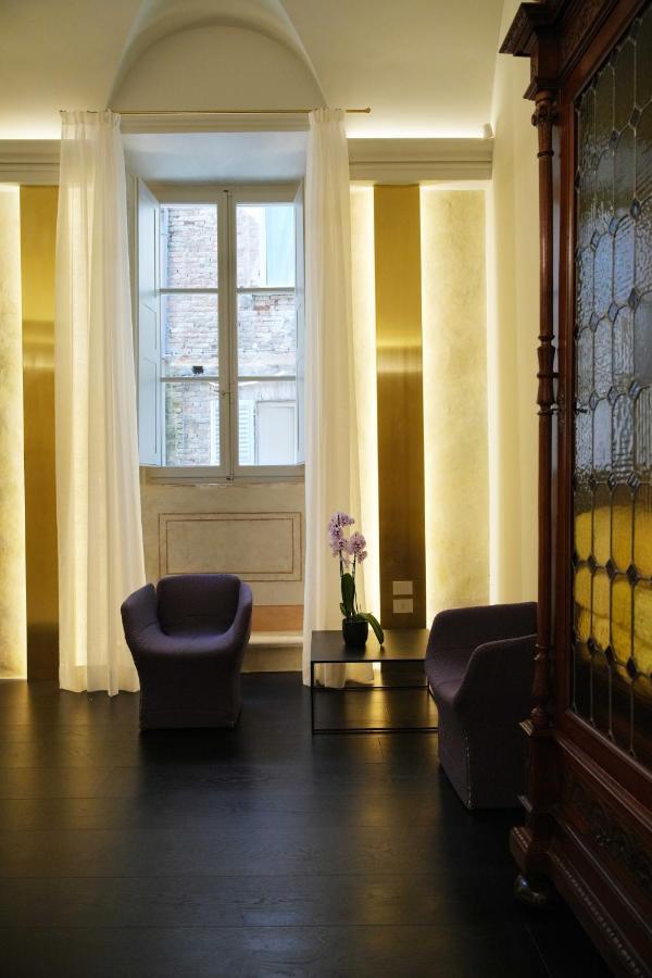 Palazzo Giusti Suites And Spa Ουρμπίνο Εξωτερικό φωτογραφία